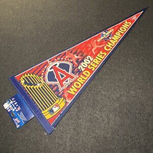 MLB Anaheim Angels TROPHY 2002 World Series Champions Player Photo Pennant